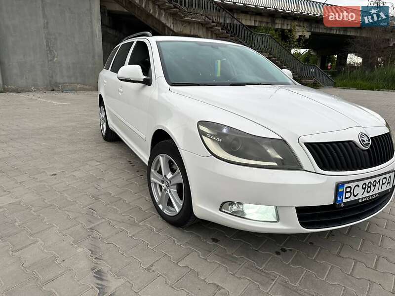 Универсал Skoda Octavia 2011 в Бориславе