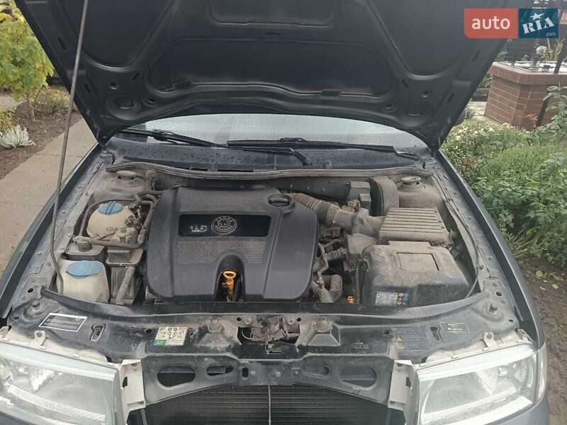 Лифтбек Skoda Octavia 2009 в Кельменцах