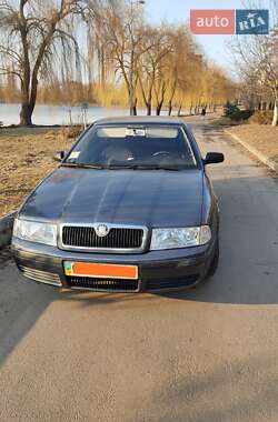 Ліфтбек Skoda Octavia 2004 в Рівному