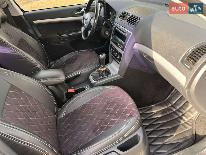 Лифтбек Skoda Octavia 2012 в Кропивницком