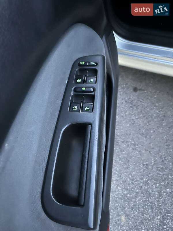 Ліфтбек Skoda Octavia 2005 в Харкові