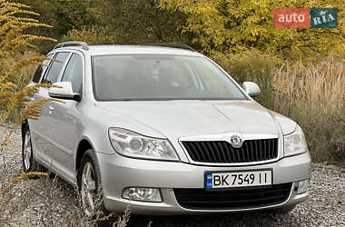 Универсал Skoda Octavia 2012 в Бродах