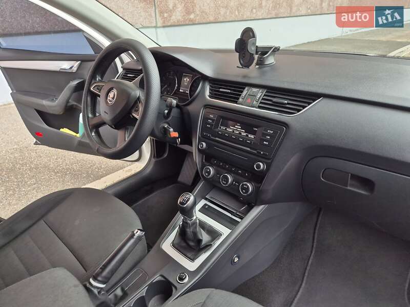 Лифтбек Skoda Octavia 2013 в Киеве фото 5 Лифтбек Skoda Octavia 2013 в Киеве