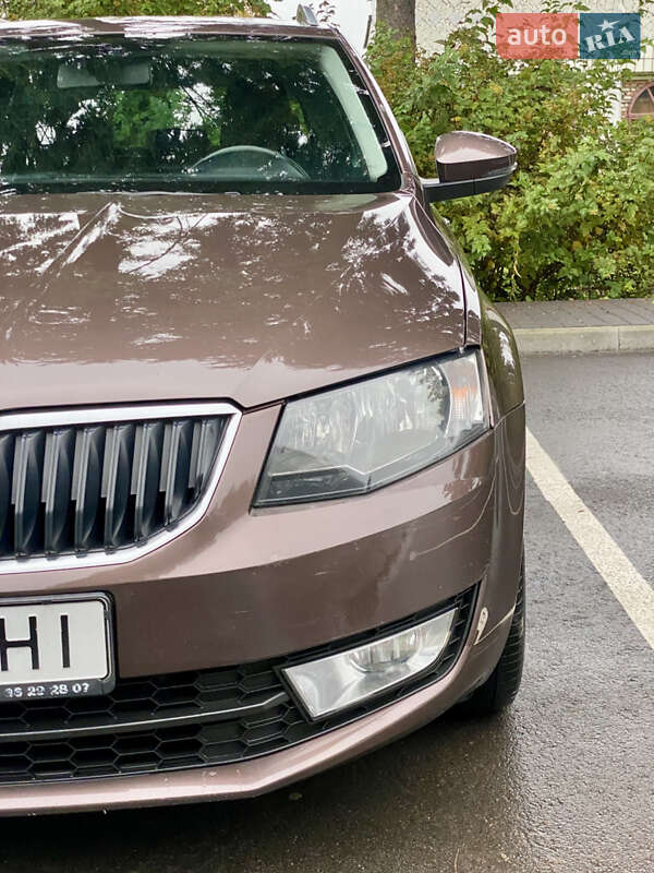 Универсал Skoda Octavia 2016 в Смыге
