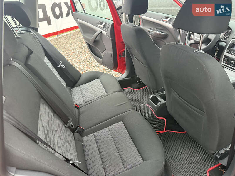 Универсал Skoda Octavia 2011 в Переяславе