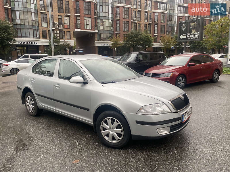 Лифтбек Skoda Octavia 2008 в 