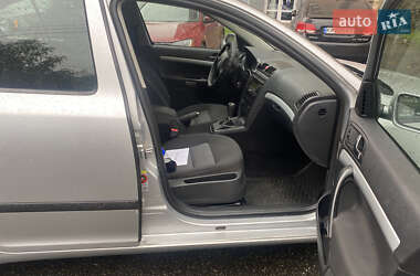 Лифтбек Skoda Octavia 2008 в 