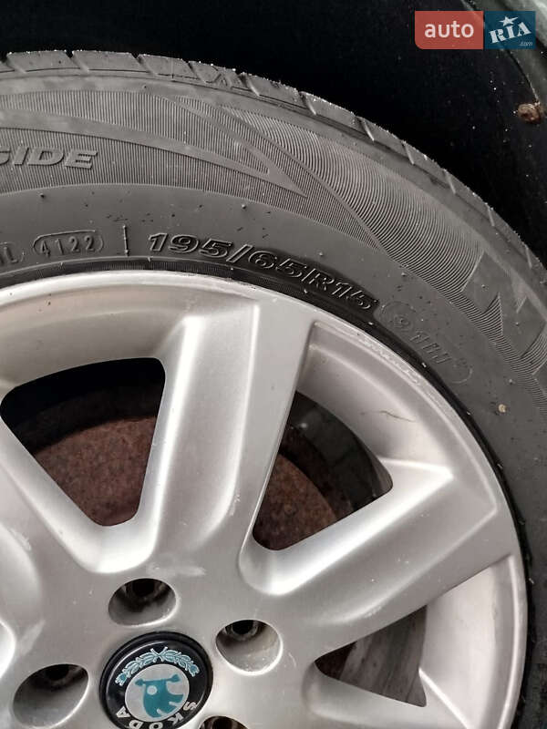 Лифтбек Skoda Octavia 2002 в Дрогобыче