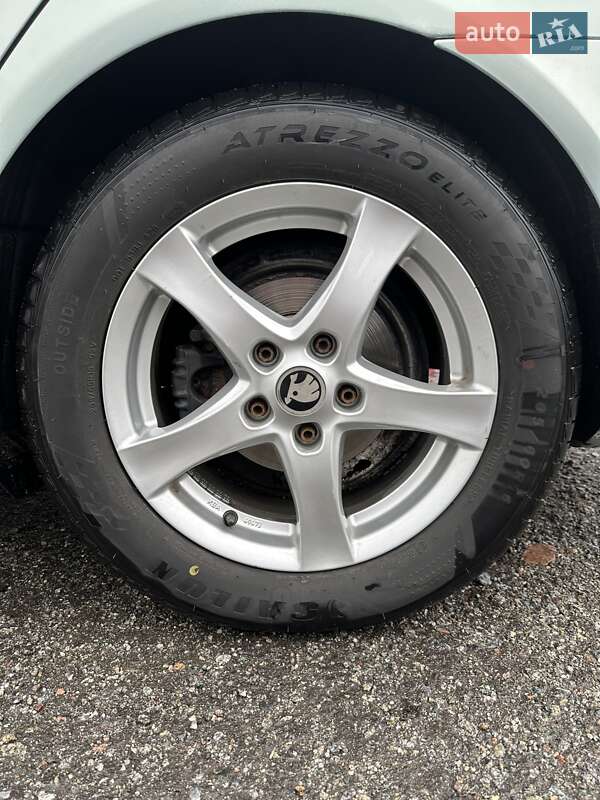 Универсал Skoda Octavia 2010 в Белогородке