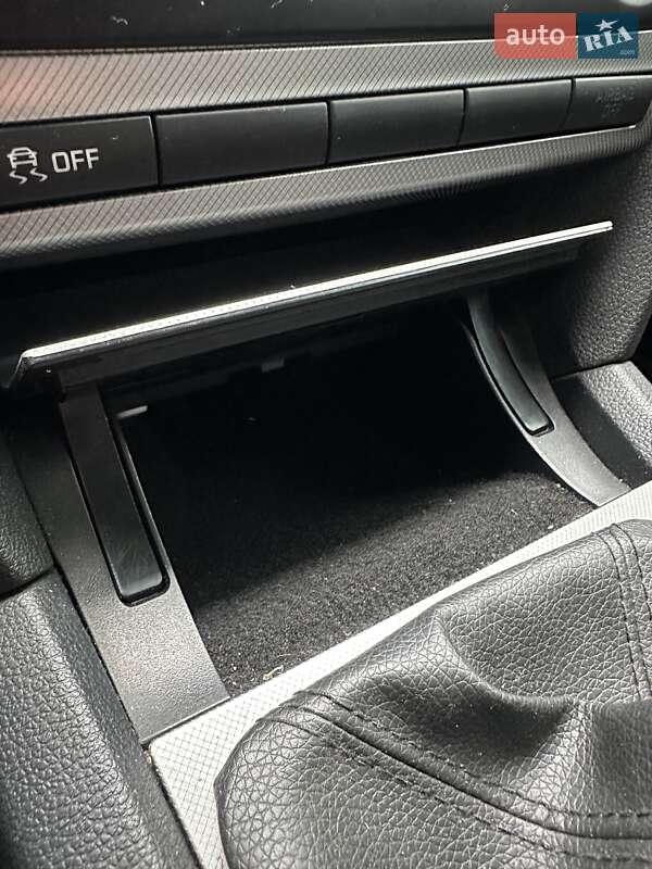 Универсал Skoda Octavia 2010 в Белогородке