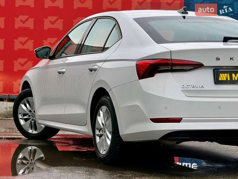 Лифтбек Skoda Octavia 2021 в Киеве