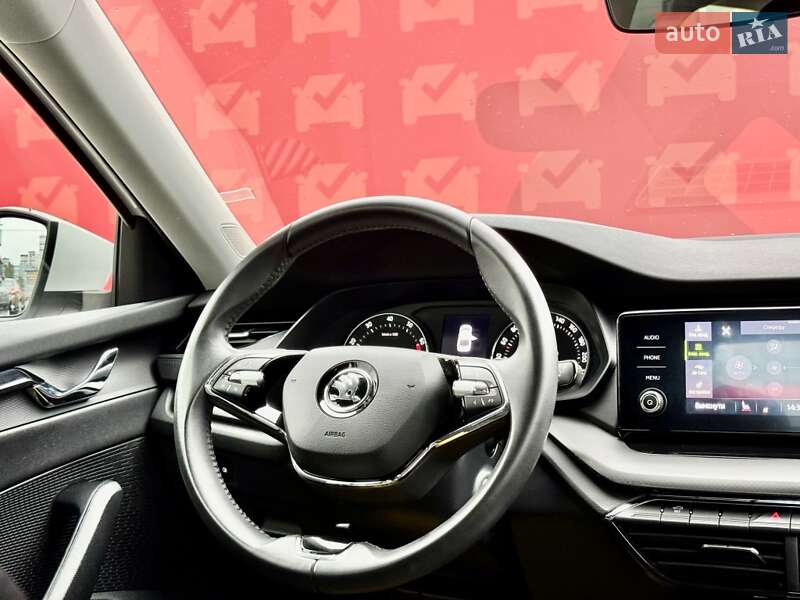 Лифтбек Skoda Octavia 2021 в Киеве