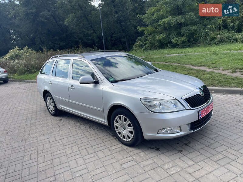 Универсал Skoda Octavia 2011 в Львове фото 6 Универсал Skoda Octavia 2011 в Львове