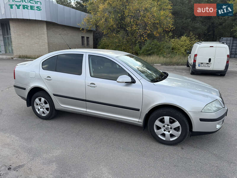 Ліфтбек Skoda Octavia 2005 в Кам'янському