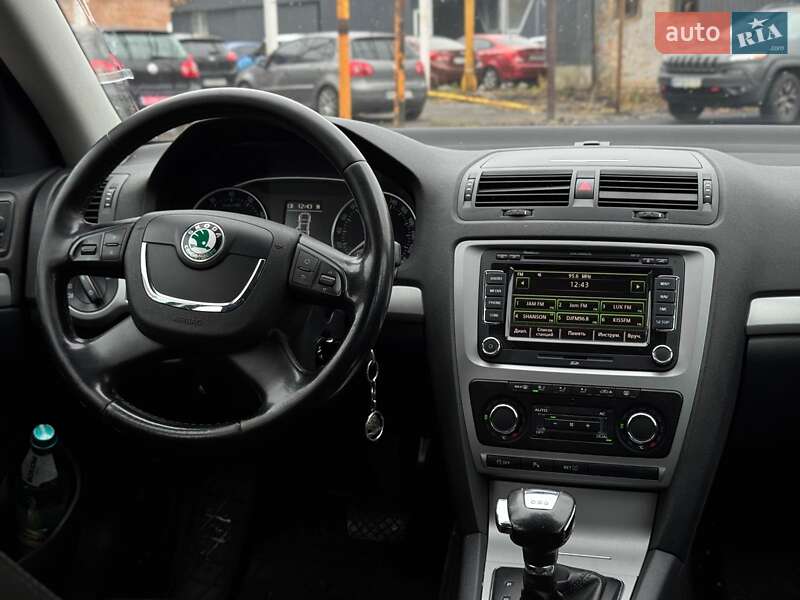 Универсал Skoda Octavia 2011 в Киеве фото 33 Универсал Skoda Octavia 2011 в Киеве