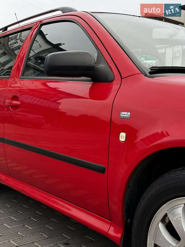 Ліфтбек Skoda Octavia 2003 в Рівному