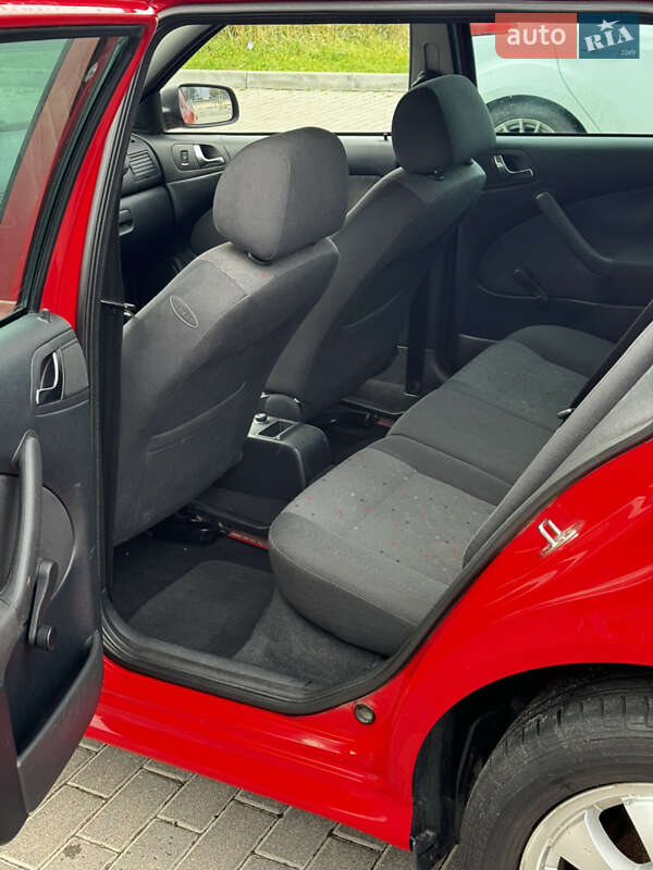 Ліфтбек Skoda Octavia 2003 в Рівному