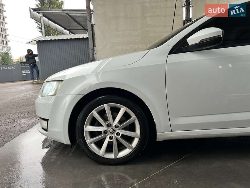 Универсал Skoda Octavia 2014 в Киеве