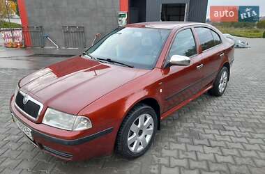 Лифтбек Skoda Octavia 2002 в Тлумаче