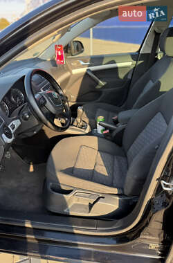 Универсал Skoda Octavia 2010 в 