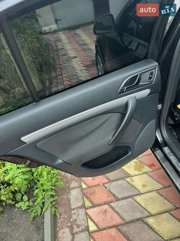 Лифтбек Skoda Octavia 2012 в Тальном