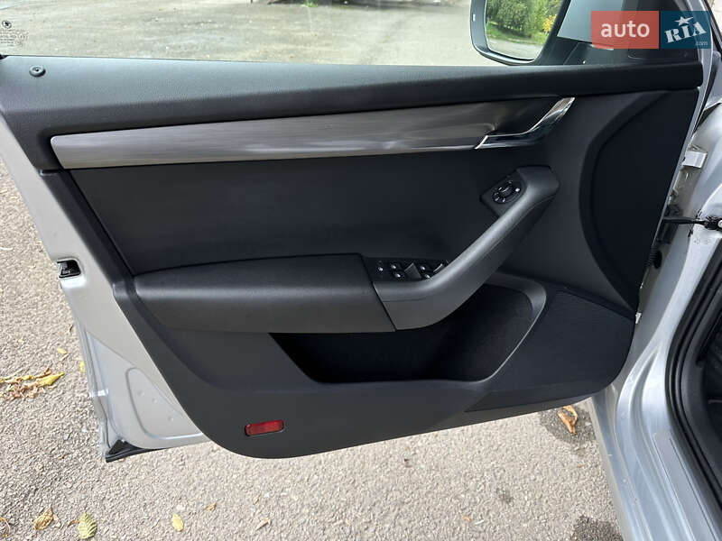 Универсал Skoda Octavia 2019 в Ивано-Франковске