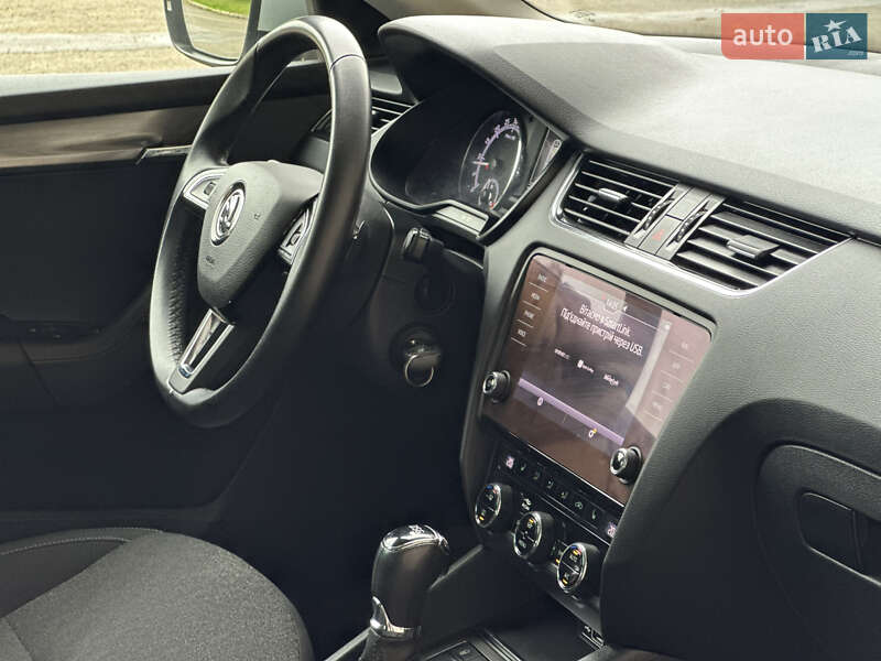 Универсал Skoda Octavia 2019 в Ивано-Франковске