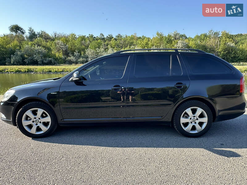 Универсал Skoda Octavia 2010 в Днепре