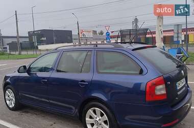 Универсал Skoda Octavia 2009 в 