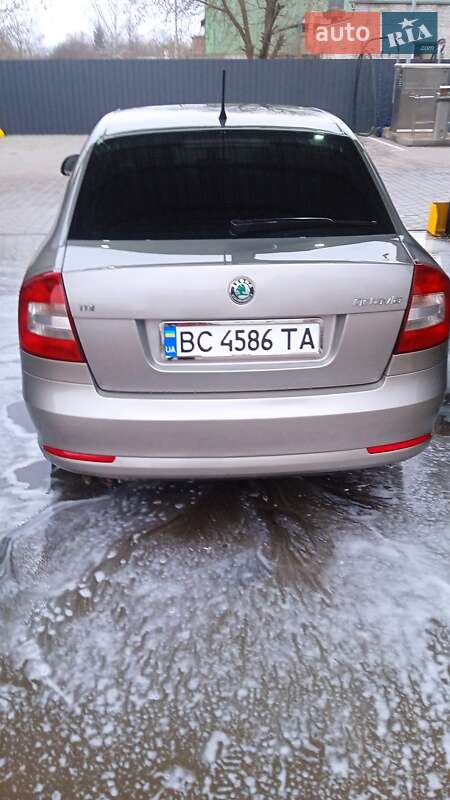 Ліфтбек Skoda Octavia 2012 в Шептицькому
