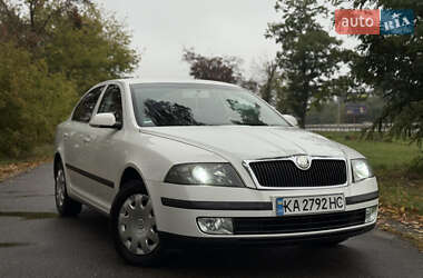 Лифтбек Skoda Octavia 2008 в 