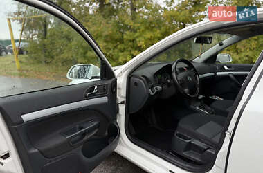 Лифтбек Skoda Octavia 2008 в 