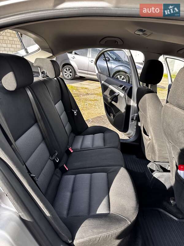 Лифтбек Skoda Octavia 2006 в Бориславе