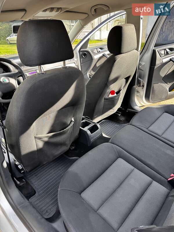 Лифтбек Skoda Octavia 2006 в Бориславе