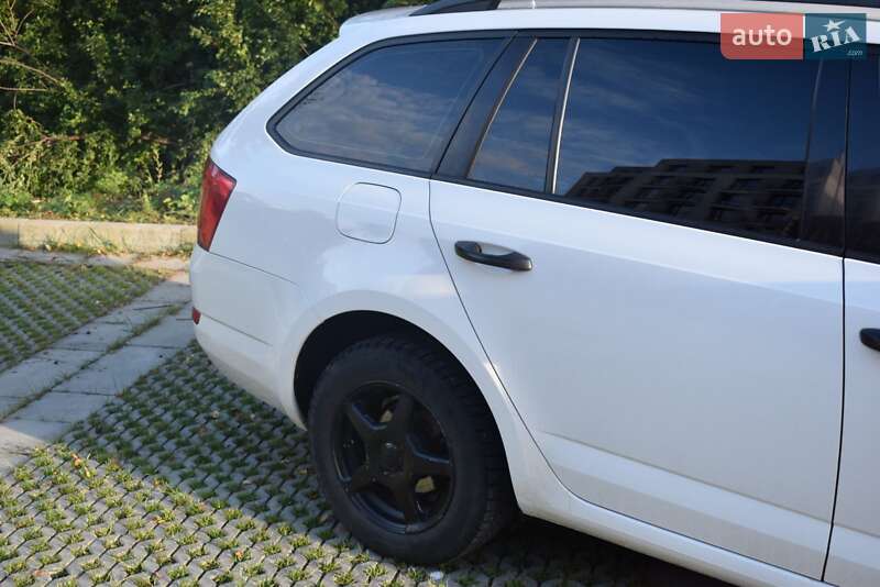 Универсал Skoda Octavia 2013 в Самборе