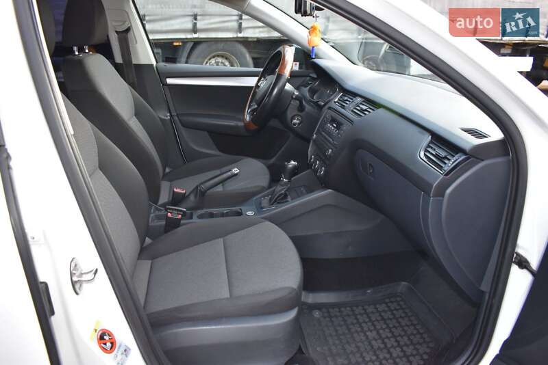 Универсал Skoda Octavia 2013 в Самборе