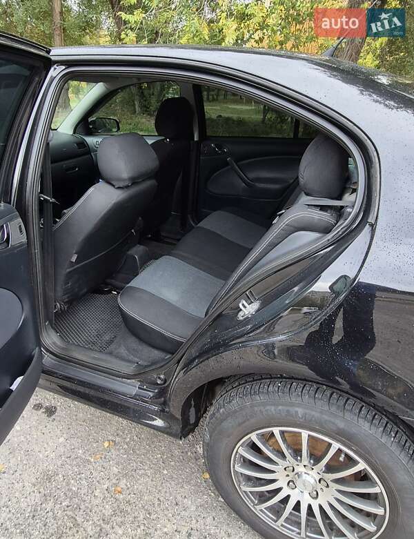 Лифтбек Skoda Octavia 2006 в Запорожье