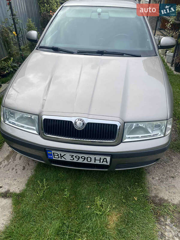 Універсал Skoda Octavia 2009 в Дубні