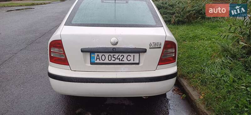 Ліфтбек Skoda Octavia 2001 в Ужгороді