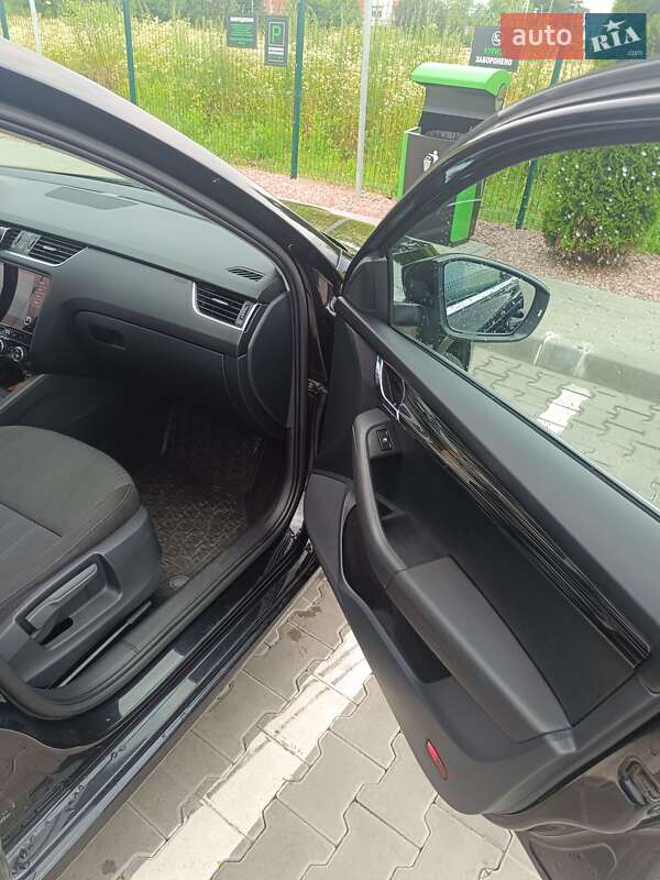 Универсал Skoda Octavia 2018 в Стрые