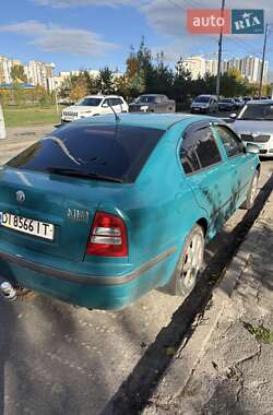 Лифтбек Skoda Octavia 2000 в 