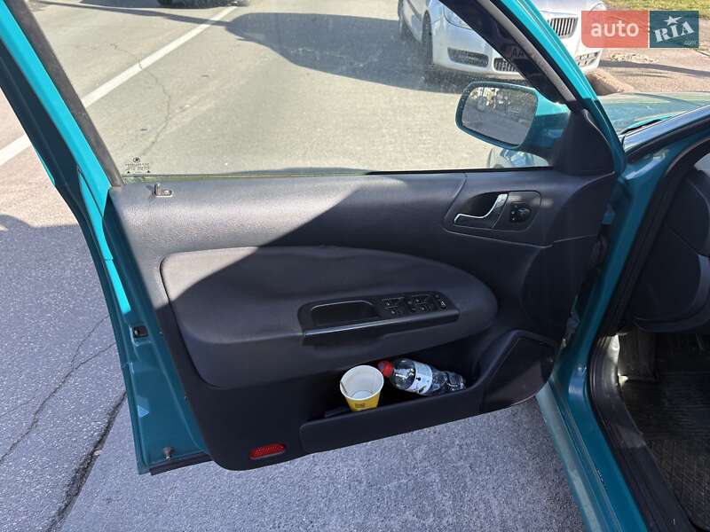 Ліфтбек Skoda Octavia 2000 в Павлограді