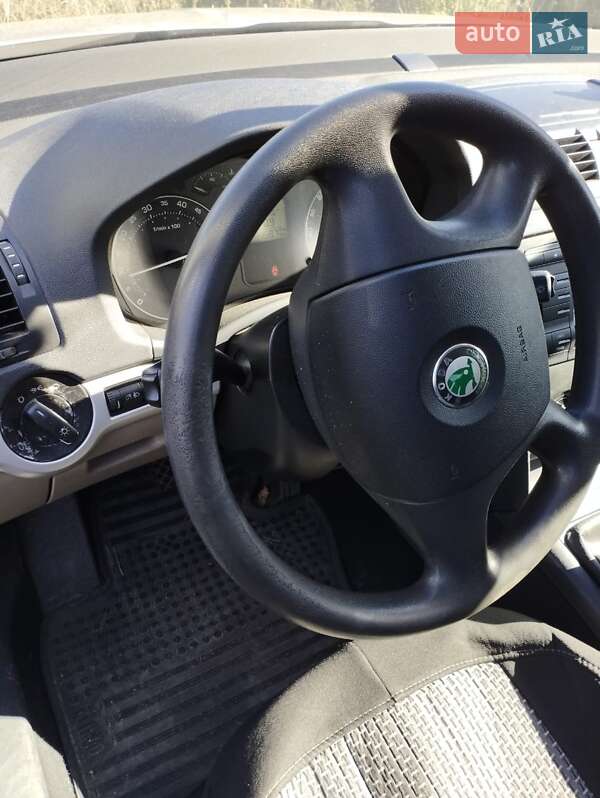 Лифтбек Skoda Octavia 2005 в Житомире
