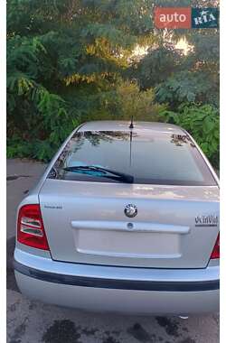 Лифтбек Skoda Octavia 2001 в Чернигове