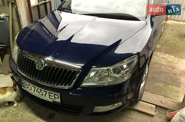 Лифтбек Skoda Octavia 2012 в 