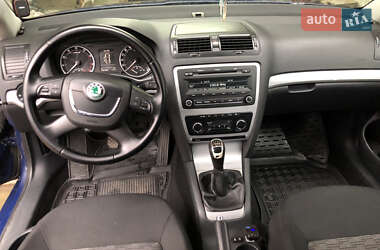 Лифтбек Skoda Octavia 2012 в 