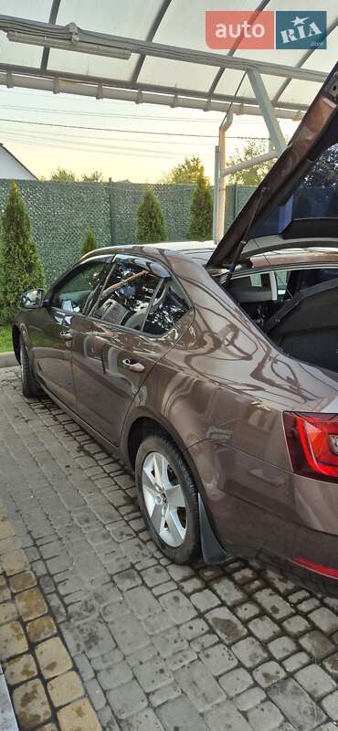 Лифтбек Skoda Octavia 2017 в Кропивницком