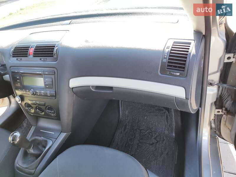 Ліфтбек Skoda Octavia 2007 в Черкасах фото 20 Ліфтбек Skoda Octavia 2007 в Черкасах