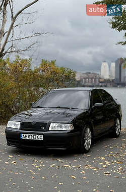 Лифтбек Skoda Octavia 2005 в Днепре