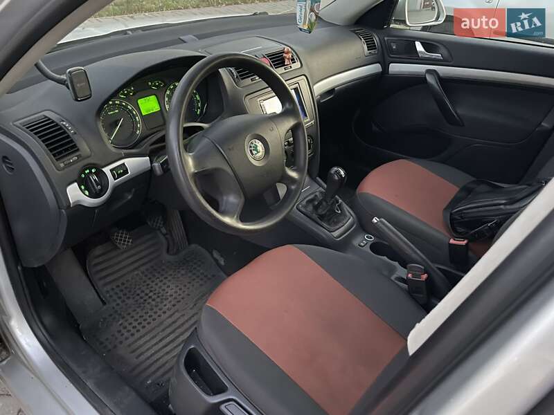 Ліфтбек Skoda Octavia 2004 в Чернігові фото 3 Ліфтбек Skoda Octavia 2004 в Чернігові